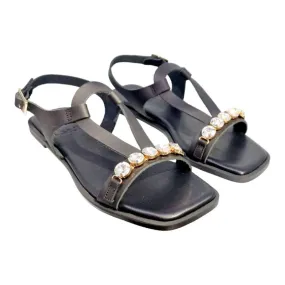 SANDALIAS MUJER BAJA ADORNO LAGRIMA Y BROCHE NEGRO