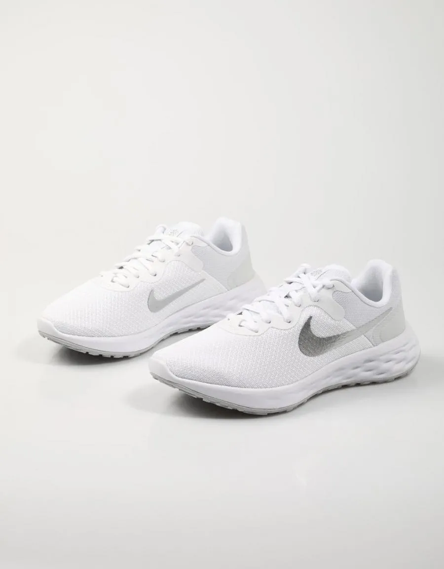  sneakers NIKE Revolution en White 78673